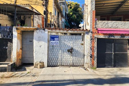 Casa para alugar com 50m², 2 quartos e sem vagaFachada 