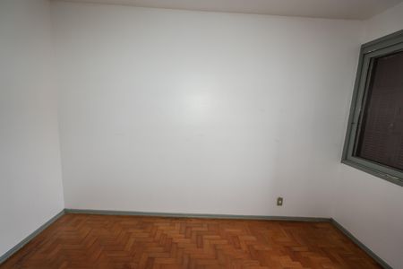 Quarto 1 de apartamento para alugar com 2 quartos, 77m² em Passo D’areia, Porto Alegre