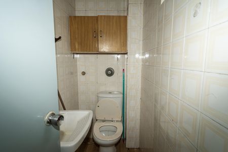 Apartamento à venda com 77m², 2 quartos e 1 vaga Apartamento à venda com 77m², 2 quartos e 1 vagaLavabo