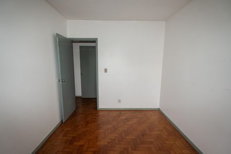 Quarto 1 de apartamento para alugar com 2 quartos, 77m² em Passo D’areia, Porto Alegre