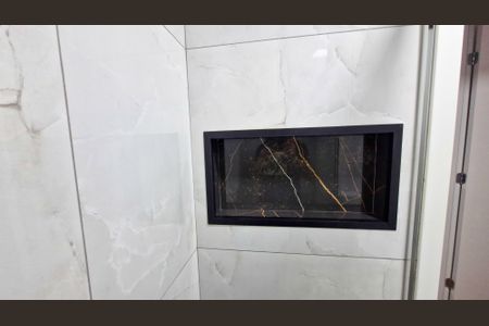 Apartamento à venda com 37m², 2 quartos e sem vaga Apartamento à venda com 37m², 2 quartos e sem vagaBanheiro