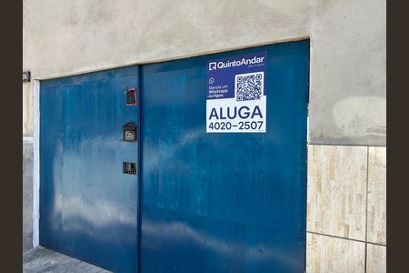 Casa para alugar com 80m², 2 quartos e 2 vagas Casa para alugar com 80m², 2 quartos e 2 vagasFachada