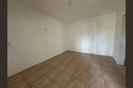 Casa para alugar com 80m², 2 quartos e 2 vagas Casa para alugar com 80m², 2 quartos e 2 vagasSala