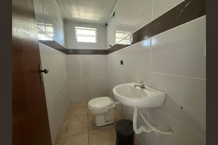 Casa para alugar com 80m², 2 quartos e 2 vagas Casa para alugar com 80m², 2 quartos e 2 vagasBanheiro