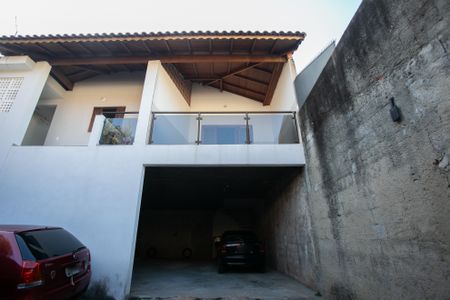 Casa para alugar com 90m², 2 quartos e 1 vaga Casa para alugar com 90m², 2 quartos e 1 vagaFachada