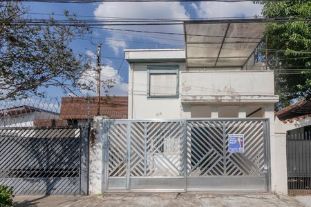Fachada de casa à venda com 3 quartos, 160m² em Vila Cordeiro, São Paulo
