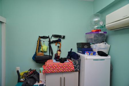Apartamento à venda com 83m², 3 quartos e 1 vaga Apartamento à venda com 83m², 3 quartos e 1 vagaEscritório