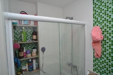 Apartamento à venda com 83m², 3 quartos e 1 vaga Apartamento à venda com 83m², 3 quartos e 1 vagaBanheiro Social