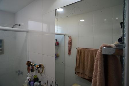 Apartamento à venda com 83m², 3 quartos e 1 vaga Apartamento à venda com 83m², 3 quartos e 1 vagaBanheiro Suíte
