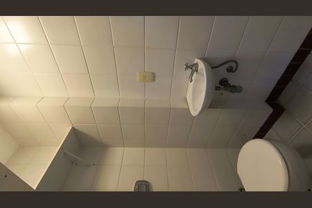 Apartamento para alugar com 110m², 2 quartos e 2 vagas Apartamento para alugar com 110m², 2 quartos e 2 vagasBanheiro de Serviço