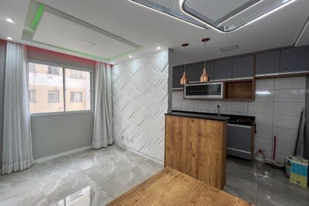 Sala de apartamento para alugar com 2 quartos, 40m² em Jardim Santa Emilia, São Paulo