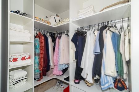 Apartamento para alugar com 76m², 1 quarto e 2 vagas Apartamento para alugar com 76m², 1 quarto e 2 vagasCloset da Suíte