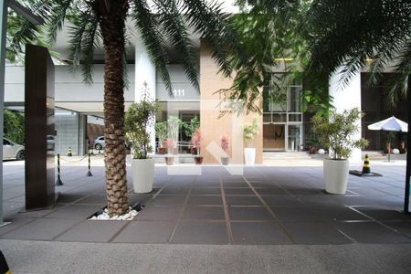 Apartamento para alugar com 76m², 1 quarto e 2 vagas Apartamento para alugar com 76m², 1 quarto e 2 vagasFachada