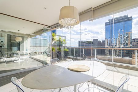 Apartamento para alugar com 76m², 1 quarto e 2 vagas Apartamento para alugar com 76m², 1 quarto e 2 vagasVaranda