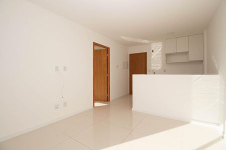 Sala de apartamento para alugar com 1 quarto, 38m² em Shcgn 703, Brasília