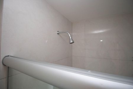 Banheiro da Suíte de apartamento para alugar com 1 quarto, 39m² em Shcgn 703, Brasília