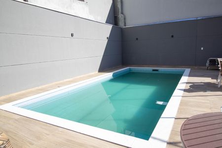 Apartamento à venda com 35m², 1 quarto e sem vagaÁrea comum - Piscina