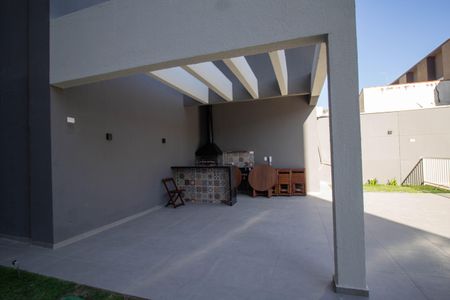Apartamento à venda com 35m², 1 quarto e sem vagaÁrea comum - Churrasqueira