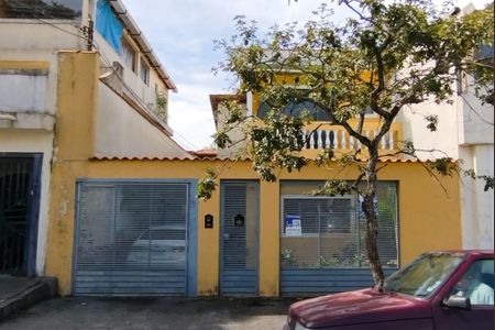 Casa à venda com 186m², 3 quartos e 3 vagasFachada + Placa