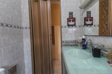 Casa à venda com 186m², 3 quartos e 3 vagasBanheiro da Suíte 1