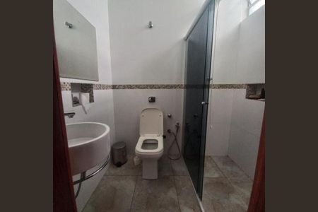 Banheiro de casa para alugar com 4 quartos, 300m² em Jardim Nove de Julho, São Paulo