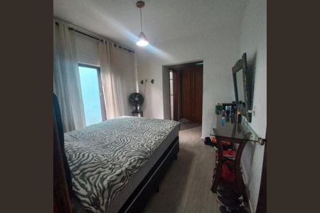 Casa para alugar com 300m², 4 quartos e 2 vagas Casa para alugar com 300m², 4 quartos e 2 vagasQuarto