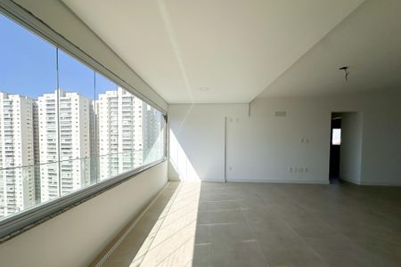 Apartamento à venda com 137m², 3 quartos e 3 vagasSacada