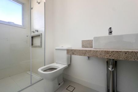 Apartamento à venda com 137m², 3 quartos e 3 vagasBanheiro da Suíte 2