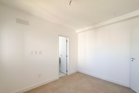 Apartamento à venda com 137m², 3 quartos e 3 vagasSuíte 2