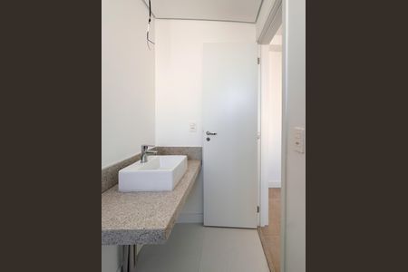 Apartamento à venda com 137m², 3 quartos e 3 vagasBanheiro da Suíte 2
