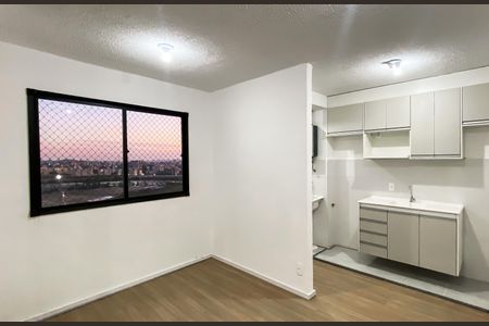 Sala de apartamento para alugar com 2 quartos, 39m² em Vila Campanela, São Paulo