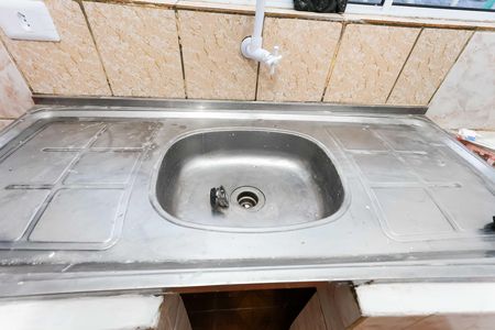 sala - cozinha de casa para alugar com 2 quartos, 70m² em Jardim Olinda, São Paulo
