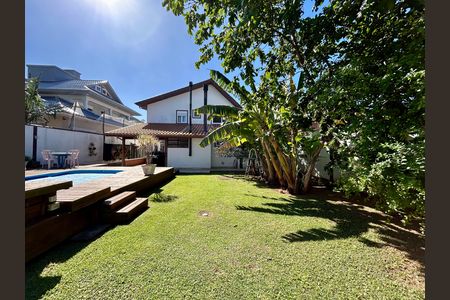 Casa de condomínio para alugar com 284m², 4 quartos e 3 vagas Casa de condomínio para alugar com 284m², 4 quartos e 3 vagasJardim
