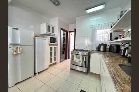 Casa de condomínio para alugar com 284m², 4 quartos e 3 vagas Casa de condomínio para alugar com 284m², 4 quartos e 3 vagasCozinha