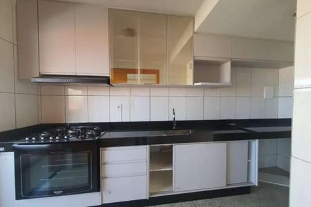 Cozinha de apartamento para alugar com 3 quartos, 90m² em São João Batista, Belo Horizonte