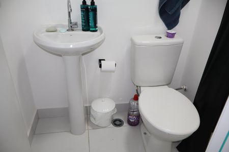 Apartamento para alugar com 32m², 2 quartos e sem vagaBanheiro