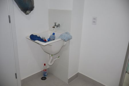 Apartamento para alugar com 32m², 2 quartos e sem vagaSala/cozinha e área de serviço