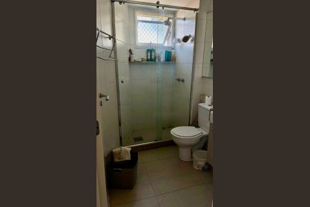 Apartamento à venda com 80m², 2 quartos e 1 vaga Apartamento à venda com 80m², 2 quartos e 1 vagaBanheiro