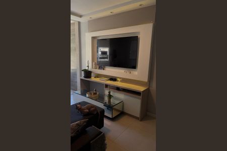 Apartamento à venda com 80m², 2 quartos e 1 vaga Apartamento à venda com 80m², 2 quartos e 1 vagaSala