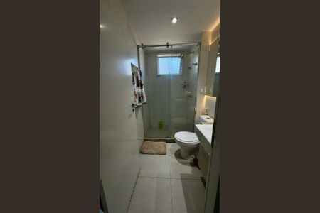 Apartamento à venda com 80m², 2 quartos e 1 vaga Apartamento à venda com 80m², 2 quartos e 1 vagaBanheiro