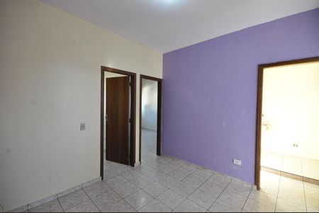 Casa para alugar com 80m², 2 quartos e sem vagaSala