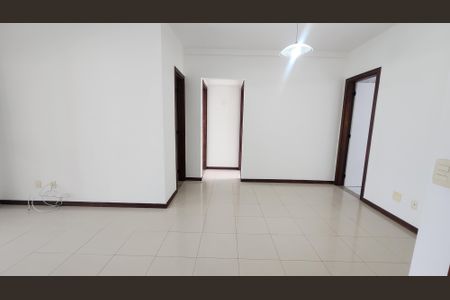 Sala  de apartamento para alugar com 2 quartos, 84m² em Pituba, Salvador