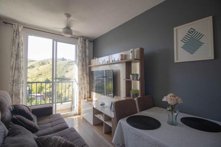 Sala de apartamento para alugar com 2 quartos, 68m² em Covanca, São Gonçalo