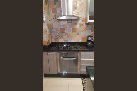 Apartamento à venda com 100m², 3 quartos e 2 vagas Apartamento à venda com 100m², 3 quartos e 2 vagasCozinha