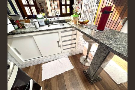 Casa para alugar com 120m², 2 quartos e 3 vagasCozinha