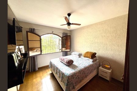Casa para alugar com 120m², 2 quartos e 3 vagasQuarto 1