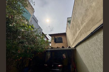 Casa para alugar com 120m², 2 quartos e 3 vagasFachada