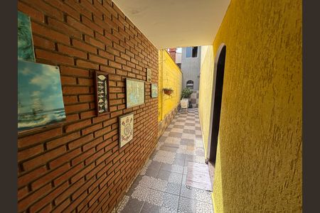Casa para alugar com 120m², 2 quartos e 3 vagasCorredor