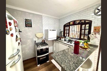 Casa para alugar com 120m², 2 quartos e 3 vagasCozinha