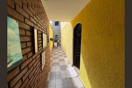 Casa para alugar com 120m², 2 quartos e 3 vagasCorredor